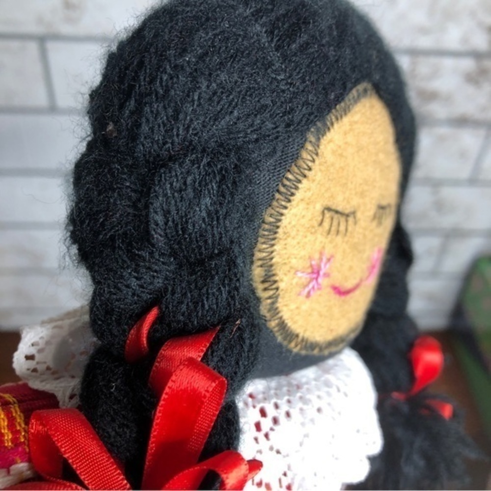 Handmade Guatemala 12” woven artisan doll Mayan - Picture 4 of 12
